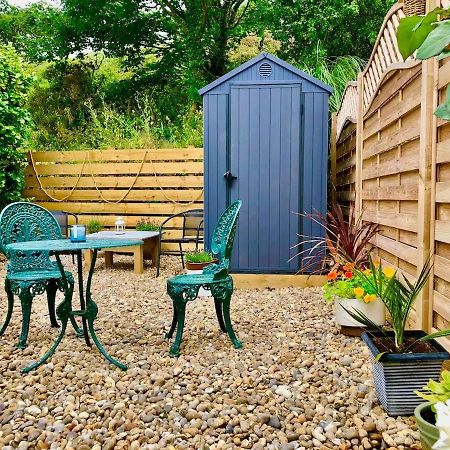 Knocker Cottage Is A 3 Bedroom Made Up Of 1 Double Bedroom And 2 Small Double Bedrooms In Small Village 10 Min To Beaches Camborne Kültér fotó