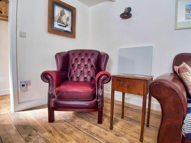 Knocker Cottage Is A 3 Bedroom Made Up Of 1 Double Bedroom And 2 Small Double Bedrooms In Small Village 10 Min To Beaches Camborne Kültér fotó