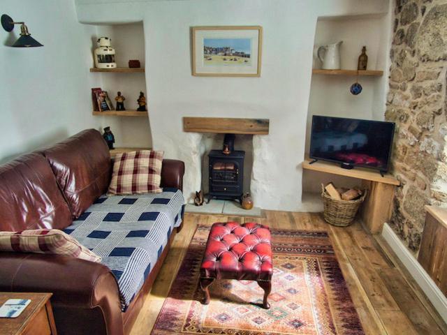 Knocker Cottage Is A 3 Bedroom Made Up Of 1 Double Bedroom And 2 Small Double Bedrooms In Small Village 10 Min To Beaches Camborne Kültér fotó