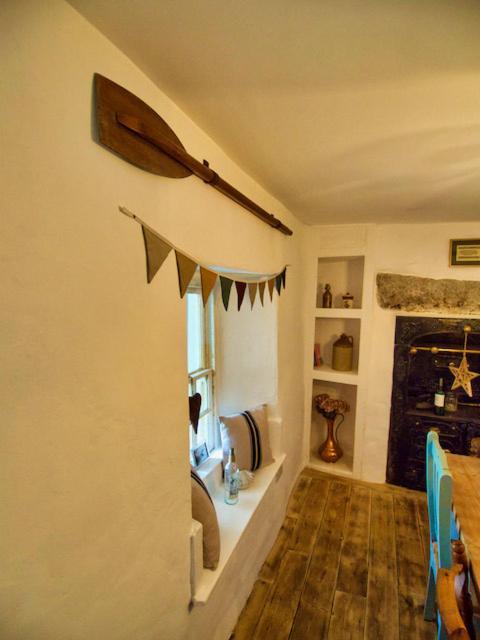 Knocker Cottage Is A 3 Bedroom Made Up Of 1 Double Bedroom And 2 Small Double Bedrooms In Small Village 10 Min To Beaches Camborne Kültér fotó