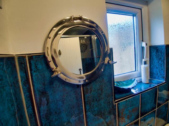 Knocker Cottage Is A 3 Bedroom Made Up Of 1 Double Bedroom And 2 Small Double Bedrooms In Small Village 10 Min To Beaches Camborne Kültér fotó
